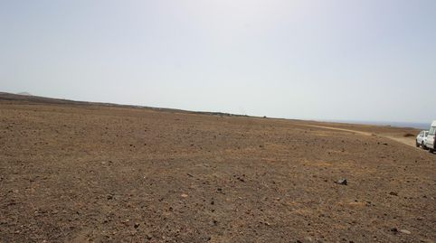 Foto 3 de Terreno en venta en Camino Camino Cortijo Viejo, 65, Punta Calero, Yaiza