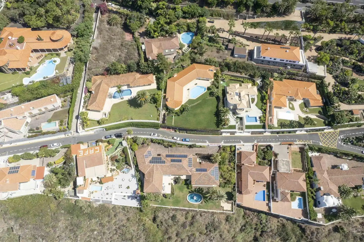 Vista exterior de Casa adosada en venda en Santa Úrsula amb Jardí privat, Terrassa i Piscina