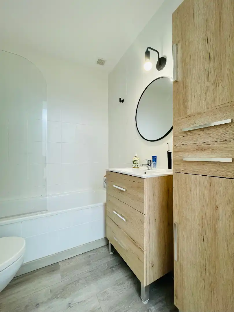 Baño de Dúplex en venta en Corbera de Llobregat con Calefacción, Parquet y Terraza