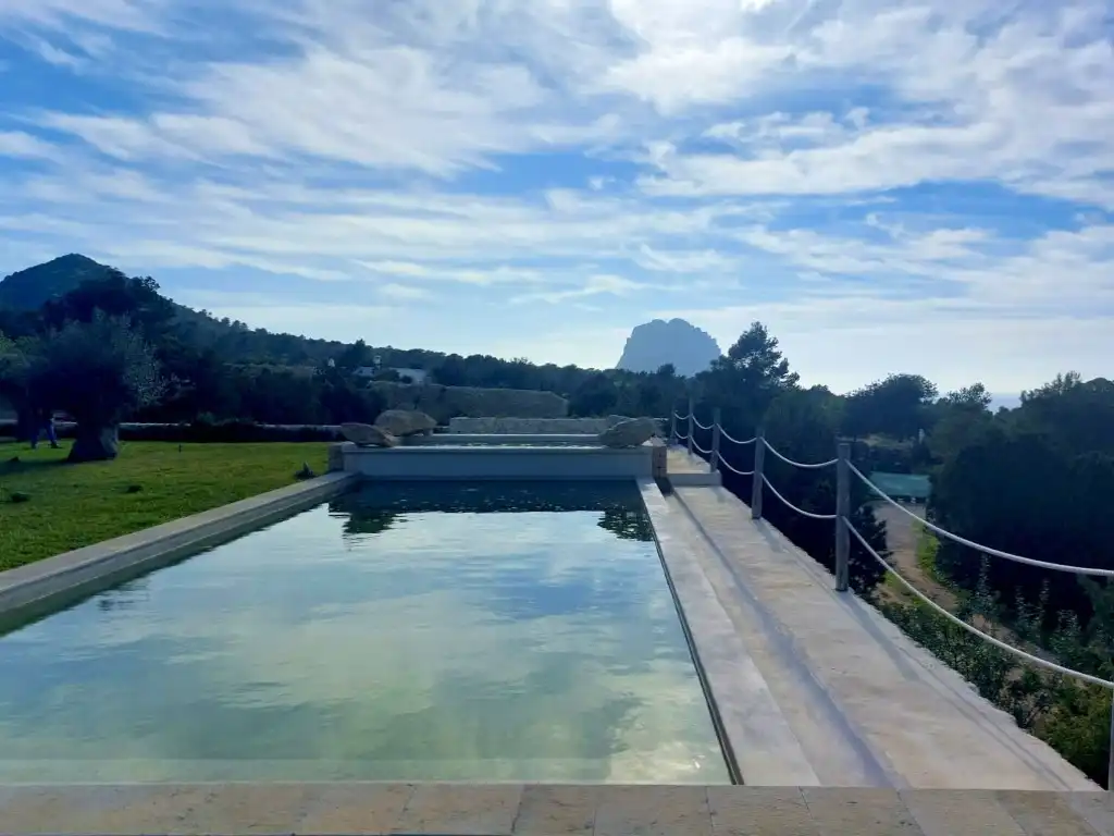 Casa con piscina en venta en Es Cubells