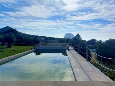 Casa amb piscina en venda a Es Cubells