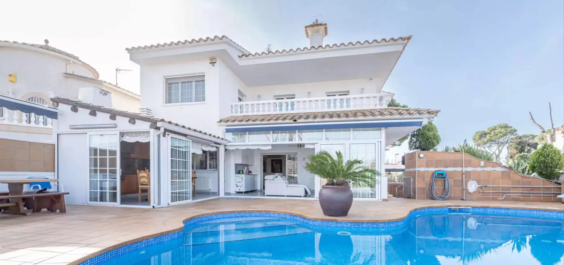 Casa con terraza en venta en Requesens 125, imagen 3