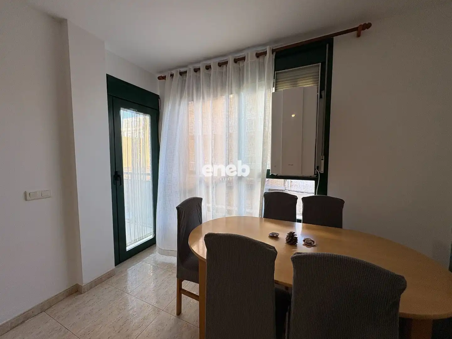 Habitación de Piso de alquiler en Benicarló con Piscina, Amueblado y Piscina comunitaria