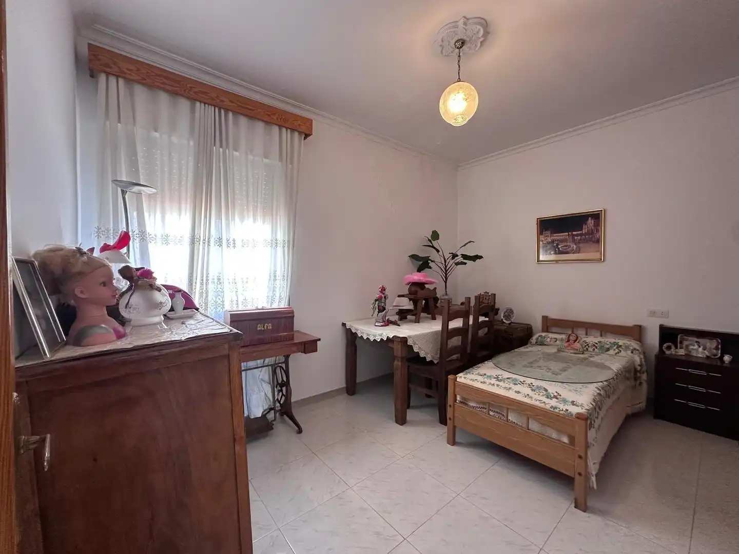 Dormitori de Casa o xalet en venda en La Puebla de Cazalla