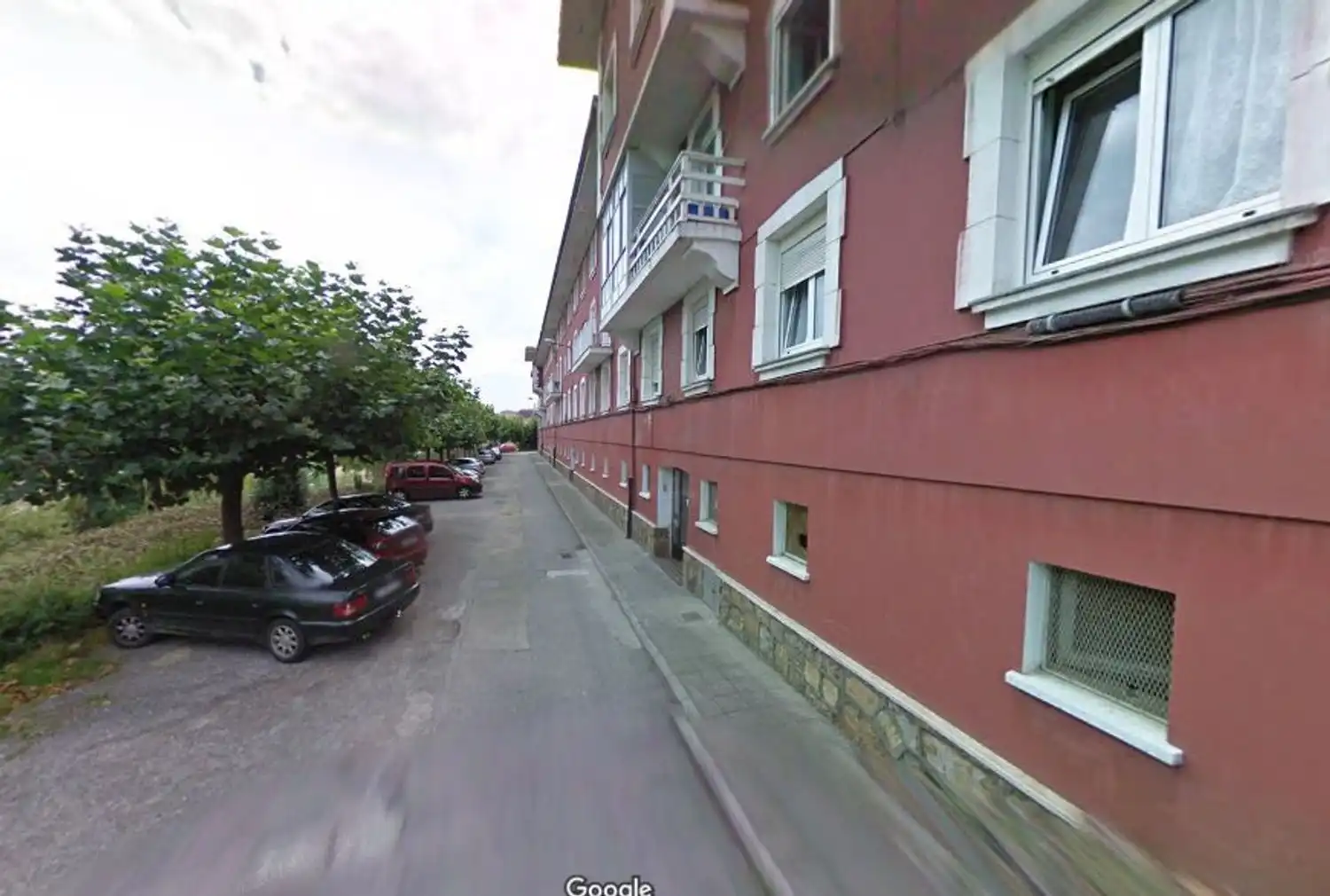 Vista exterior de Piso en venta en Avilés con Trastero