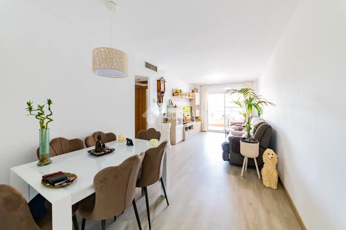 Esszimmer von Wohnung zum Verkauf in Calafell mit Klimaanlage, Abstellraum und Balkon