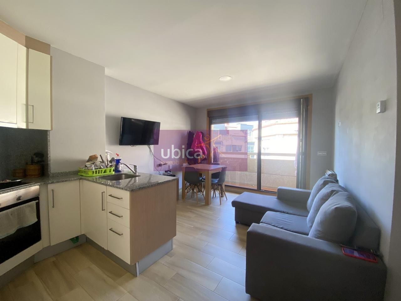 Dormitori de Apartament en venda en O Porriño   amb Calefacció, Terrassa i Traster