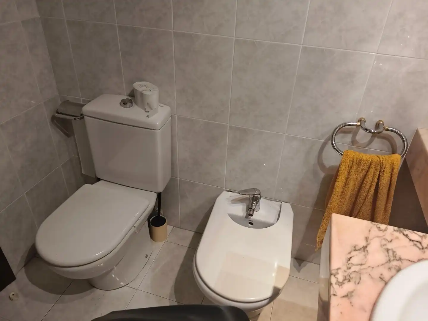 Bany de Àtic en venda en Figueres amb Aire condicionat, Calefacció i Terrassa