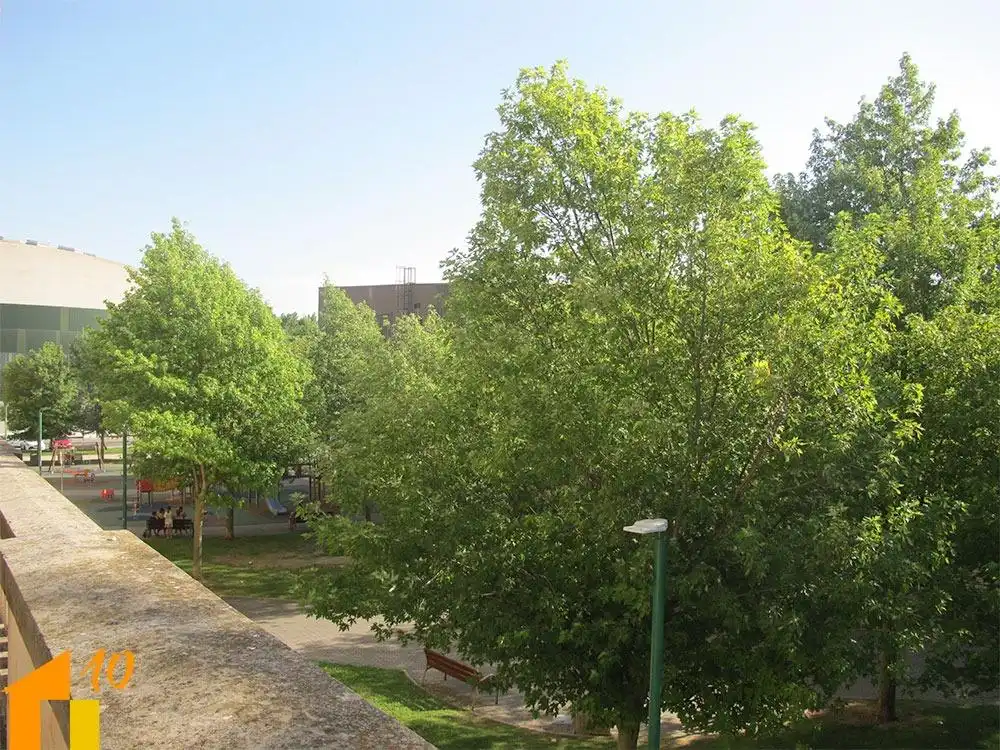Vista exterior de Pis en venda en Burgos amb Calefacció, Terrassa i Traster