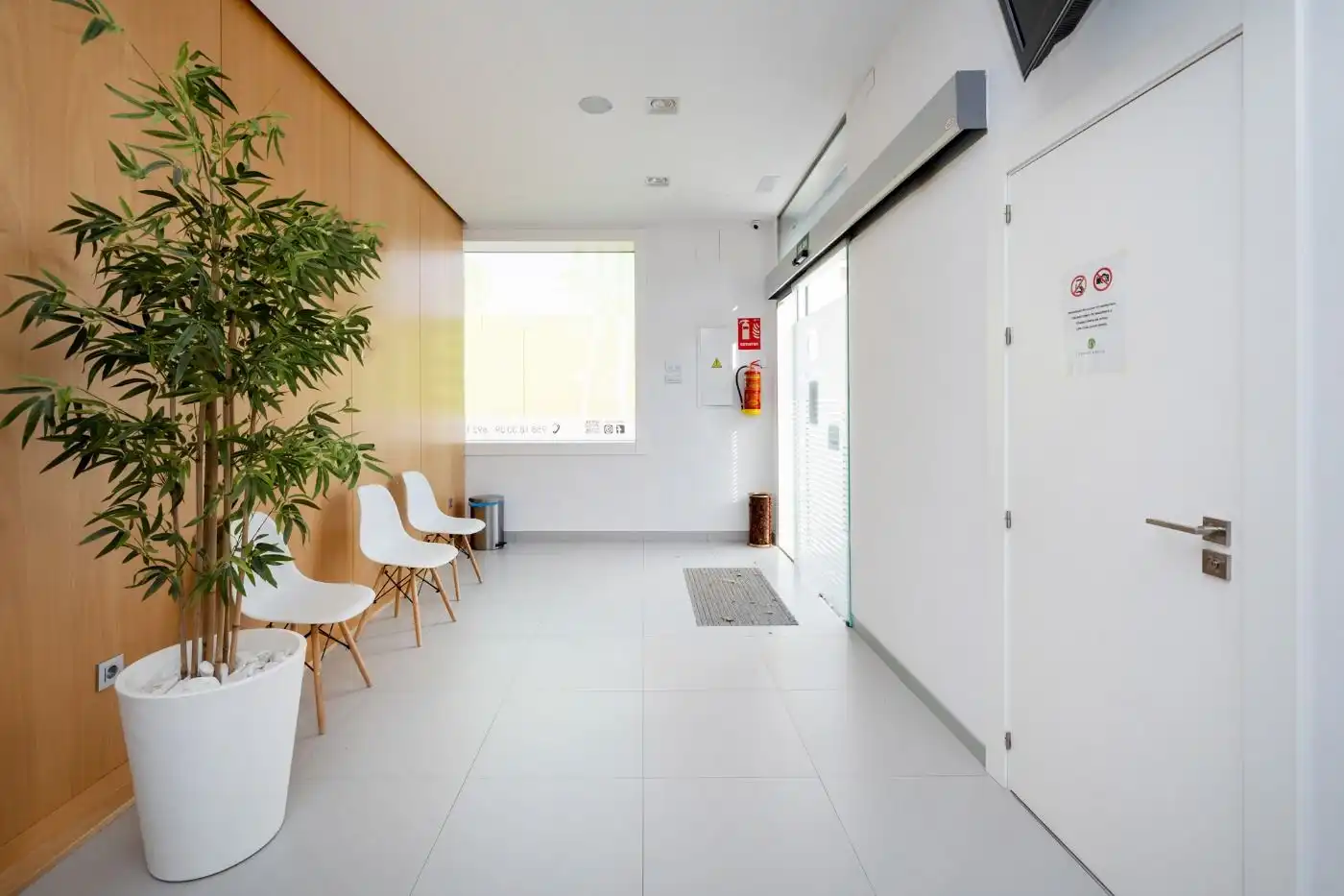 Business premises for sale in Genil, imagen 8