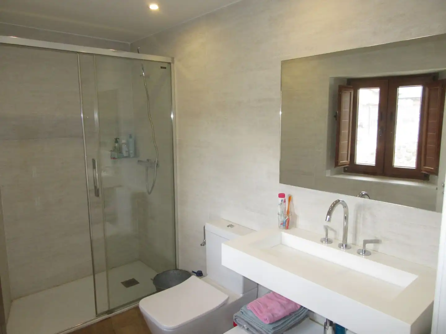 Baño de Casa o chalet en venta en Castiello de Jaca con Calefacción, Jardín privado y Terraza