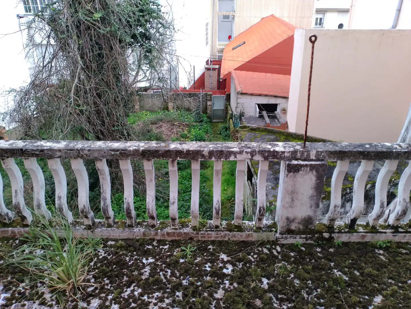 Casa adosada en venta en Ribeira con Jardín privado, Terraza y Amueblado
