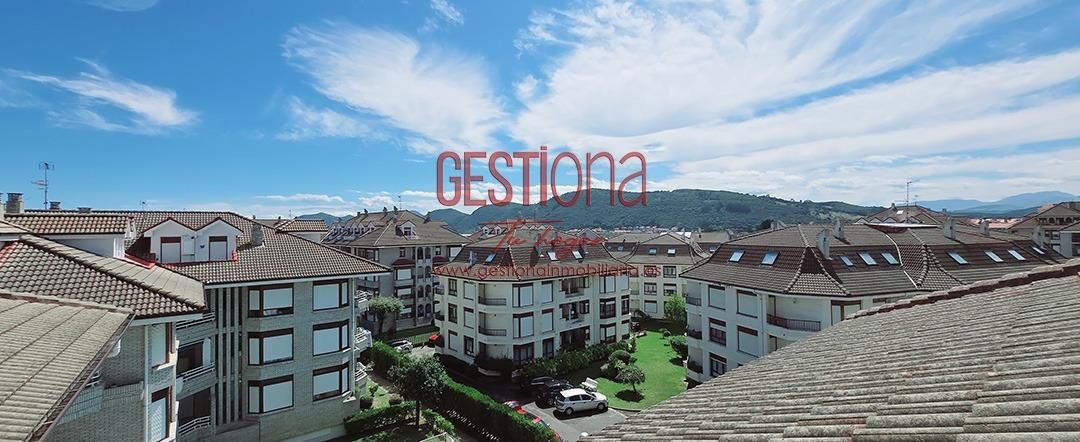 Exterior view of Attic for sale in Noja  with Terrace, Balcony and Community pool