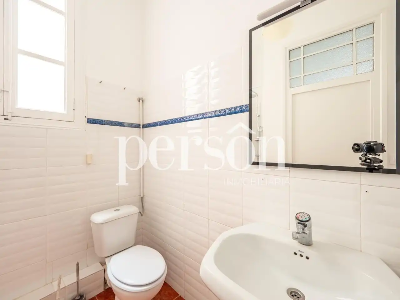 Baño de Piso de alquiler en Valencia con Aire acondicionado, Calefacción y Amueblado