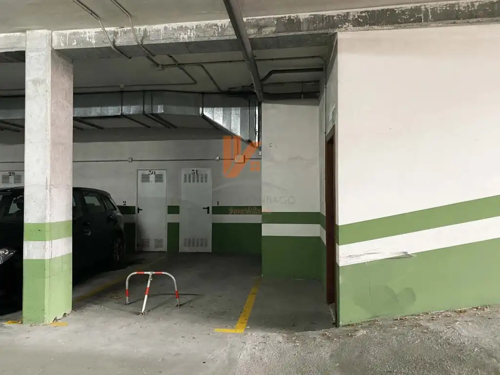 Aparcament de Garatge en venda en Santiago de Compostela 