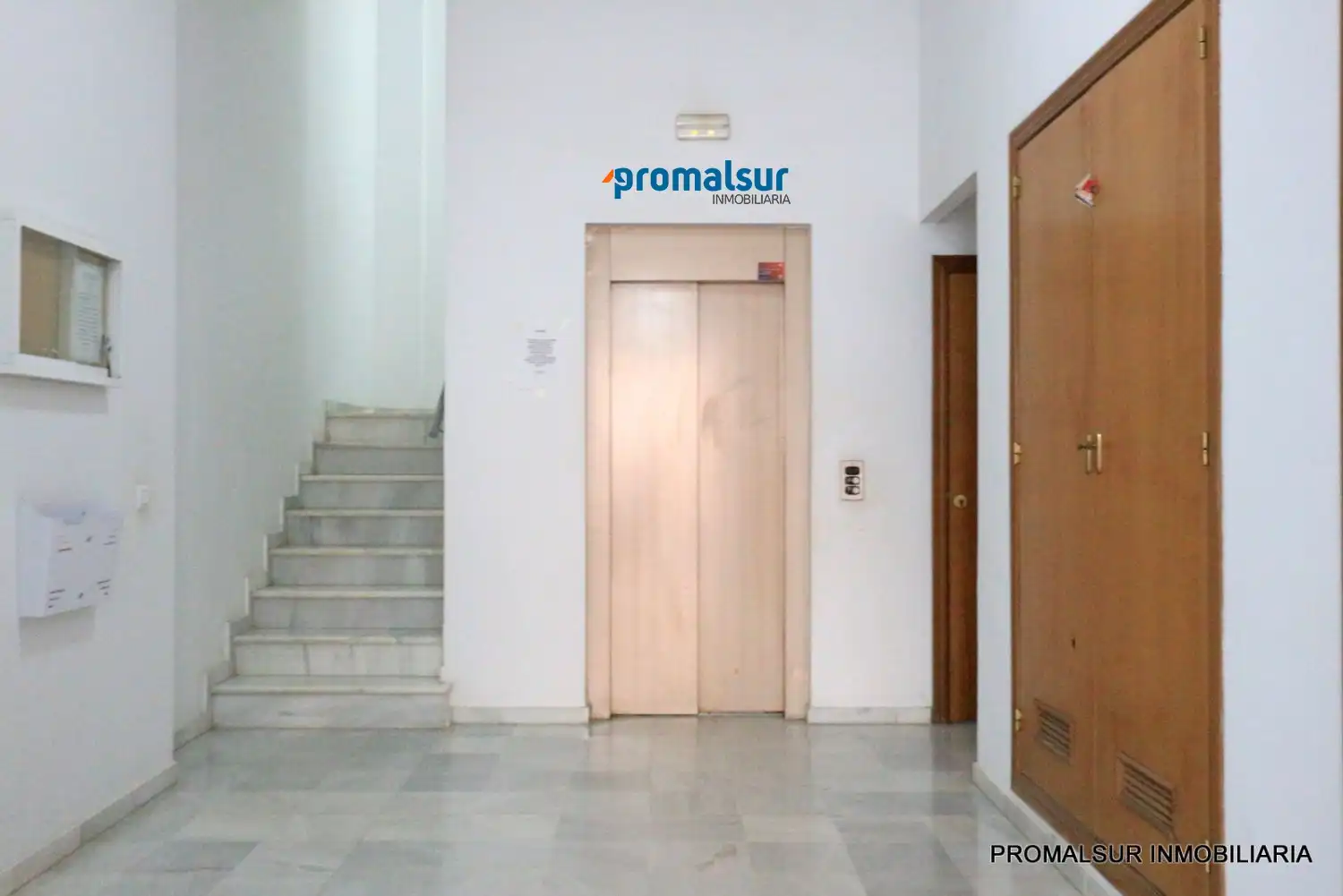 Piso en venta en Écija con Calefacción, Terraza y Trastero