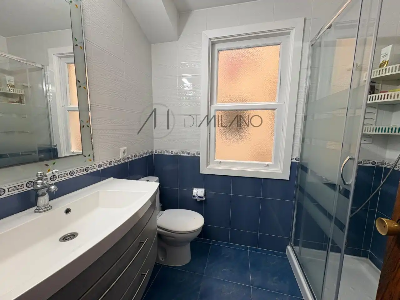 Baño de Piso en venta en Vigo  con Trastero y Balcón