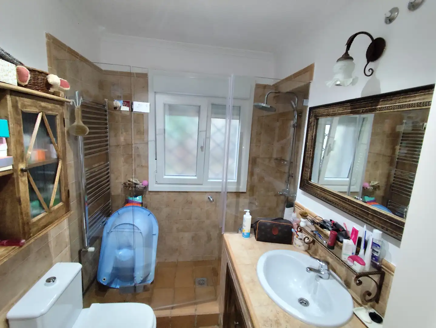 Baño de Casa o chalet en venta en Badajoz con Aire acondicionado, Calefacción y Jardín privado