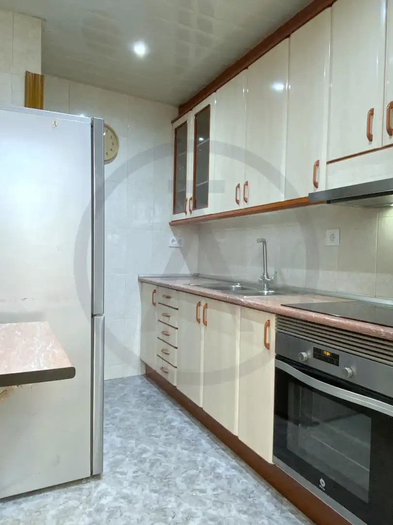 Cuina de Casa o xalet en venda en Terrassa amb Calefacció, Terrassa i Traster
