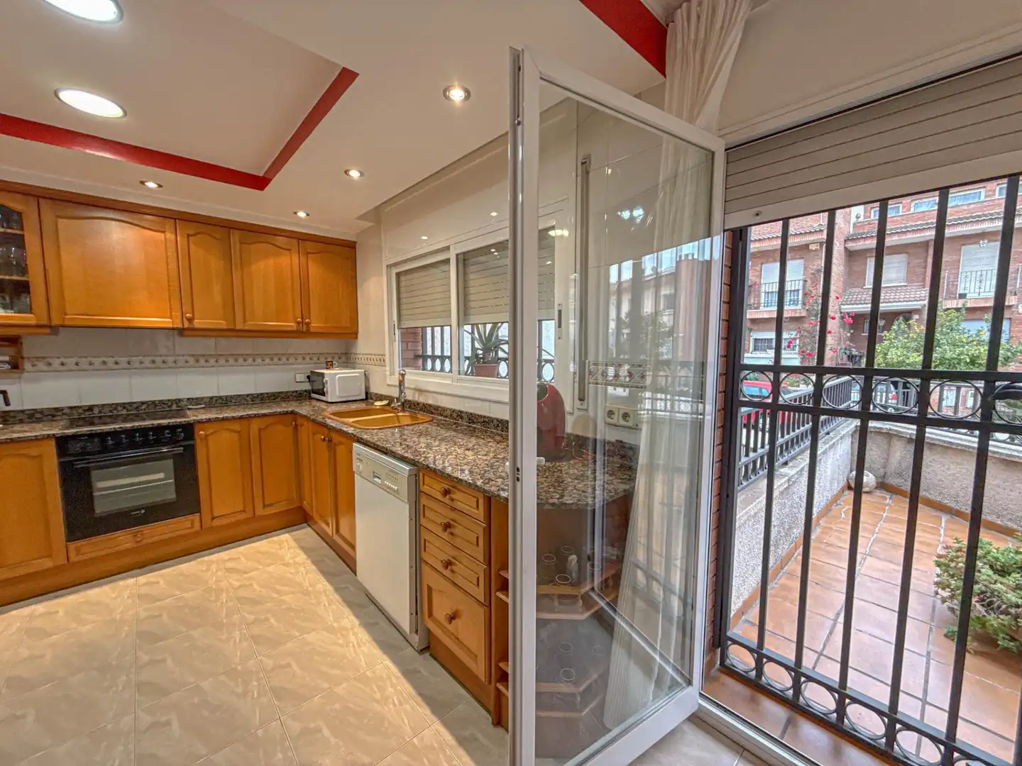 Cocina de Casa o chalet en venta en Martorell con Aire acondicionado, Calefacción y Terraza