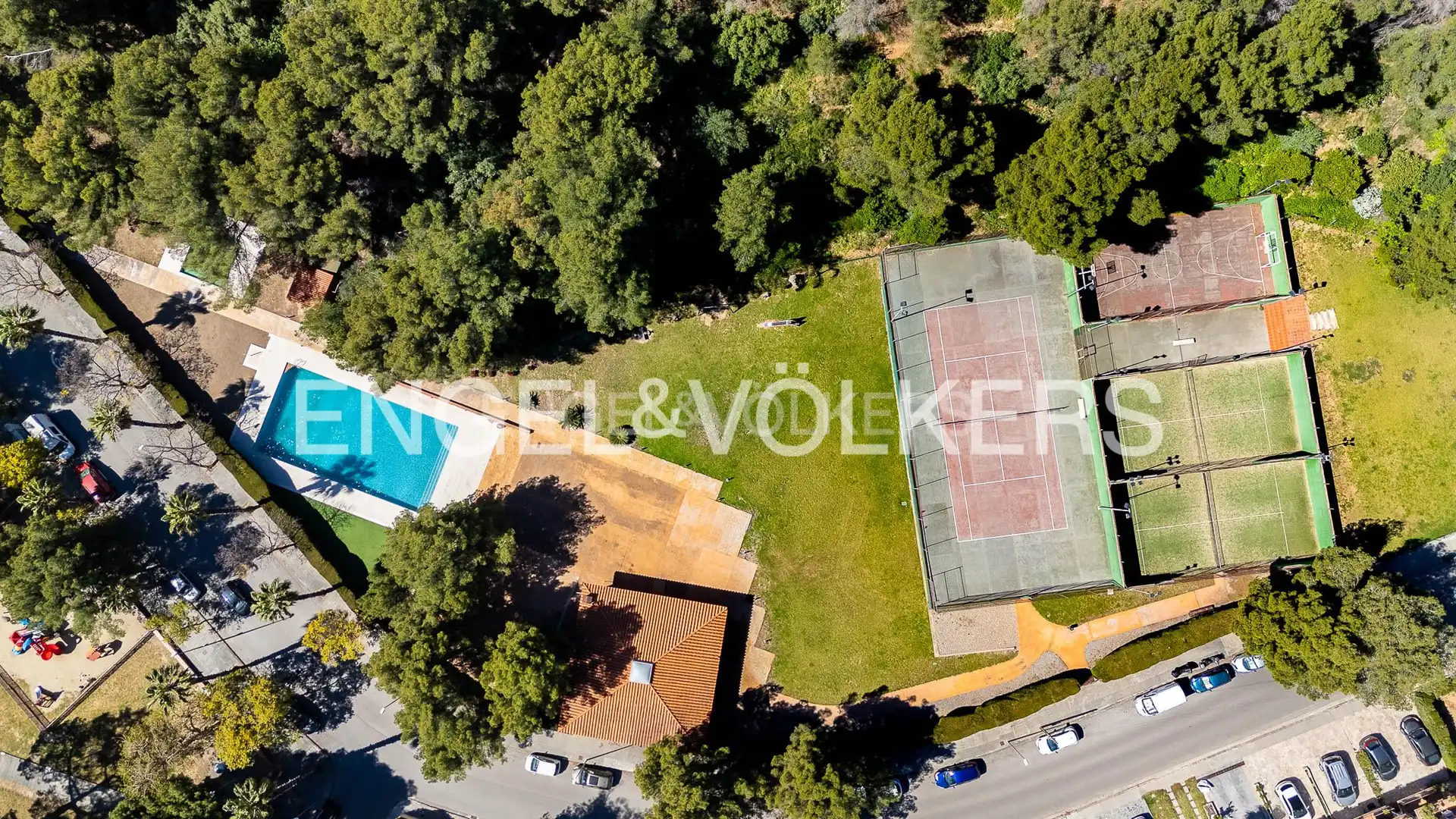 Vista exterior de Dúplex en venda en Sitges amb Aire condicionat, Calefacció i Traster