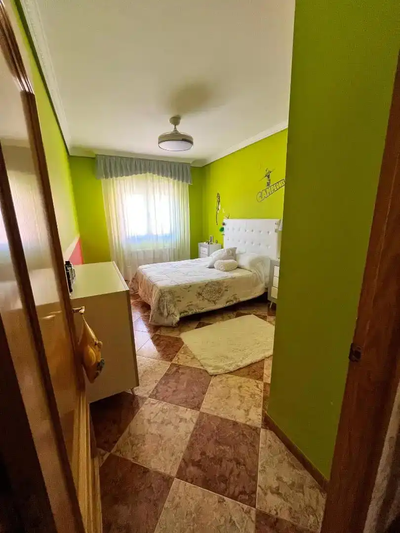 Dormitori de Casa o xalet en venda en Villarta amb Aire condicionat, Traster i Moblat