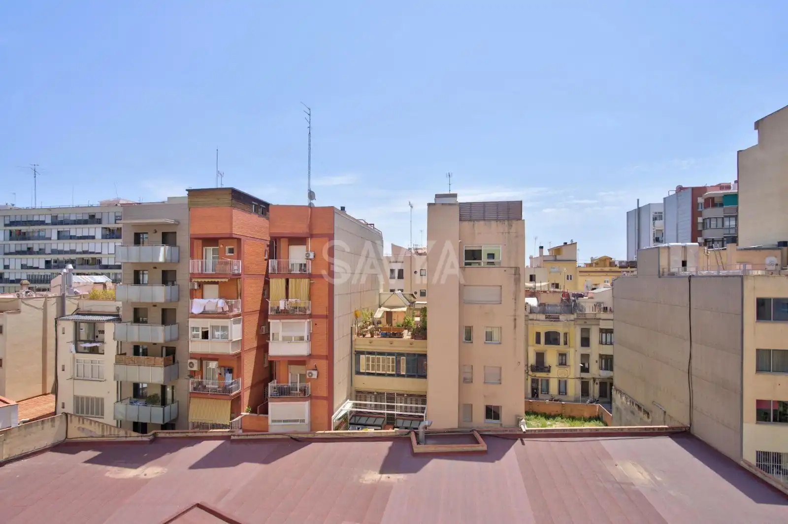 Terraza de Piso en venta en Barcelona con Calefacción y Trastero