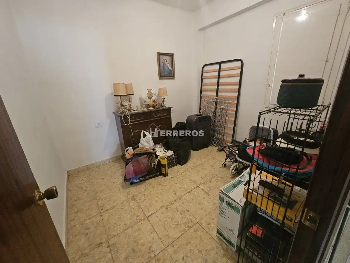 Adossat amb terrassa en venda a pintor moredaq, imagen 42