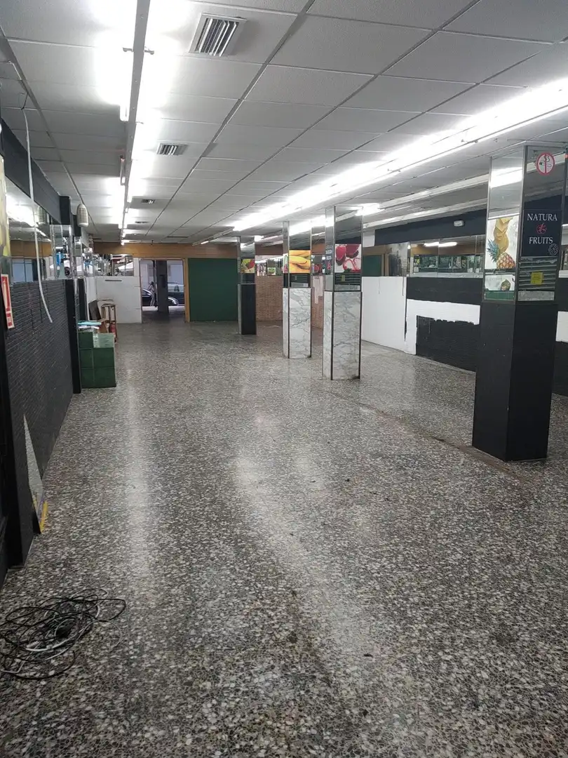 Local comercial en alquiler en Passeig Maragall, imagen 4