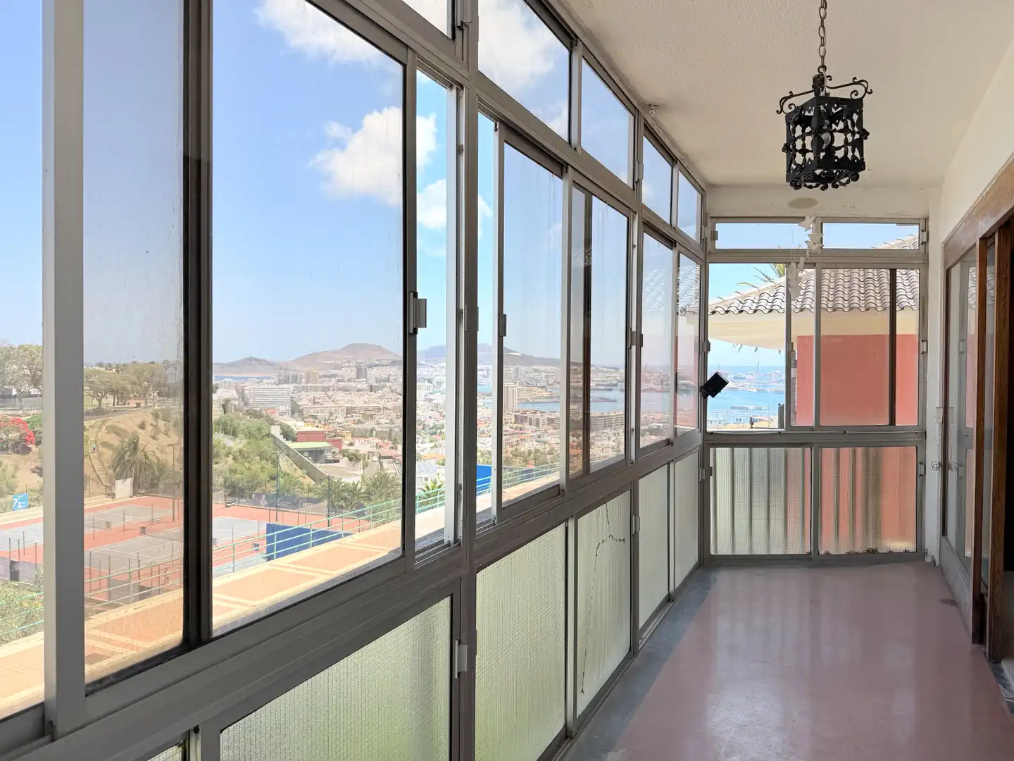 Vista exterior de Ático en venta en Las Palmas de Gran Canaria con Terraza
