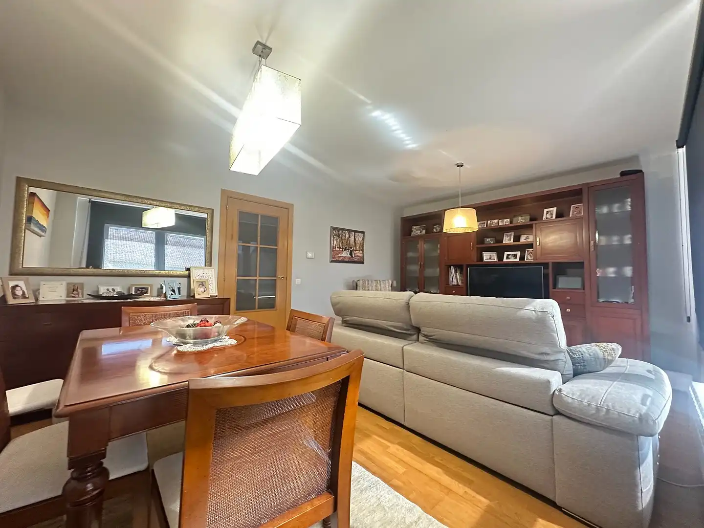 Sala de estar de Casa o chalet en venta en Santiago de Compostela  con Calefacción, Jardín privado y Parquet