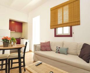 Sala d'estar de Apartament per a compartir en L'Hospitalet de Llobregat amb Aire condicionat i Terrassa