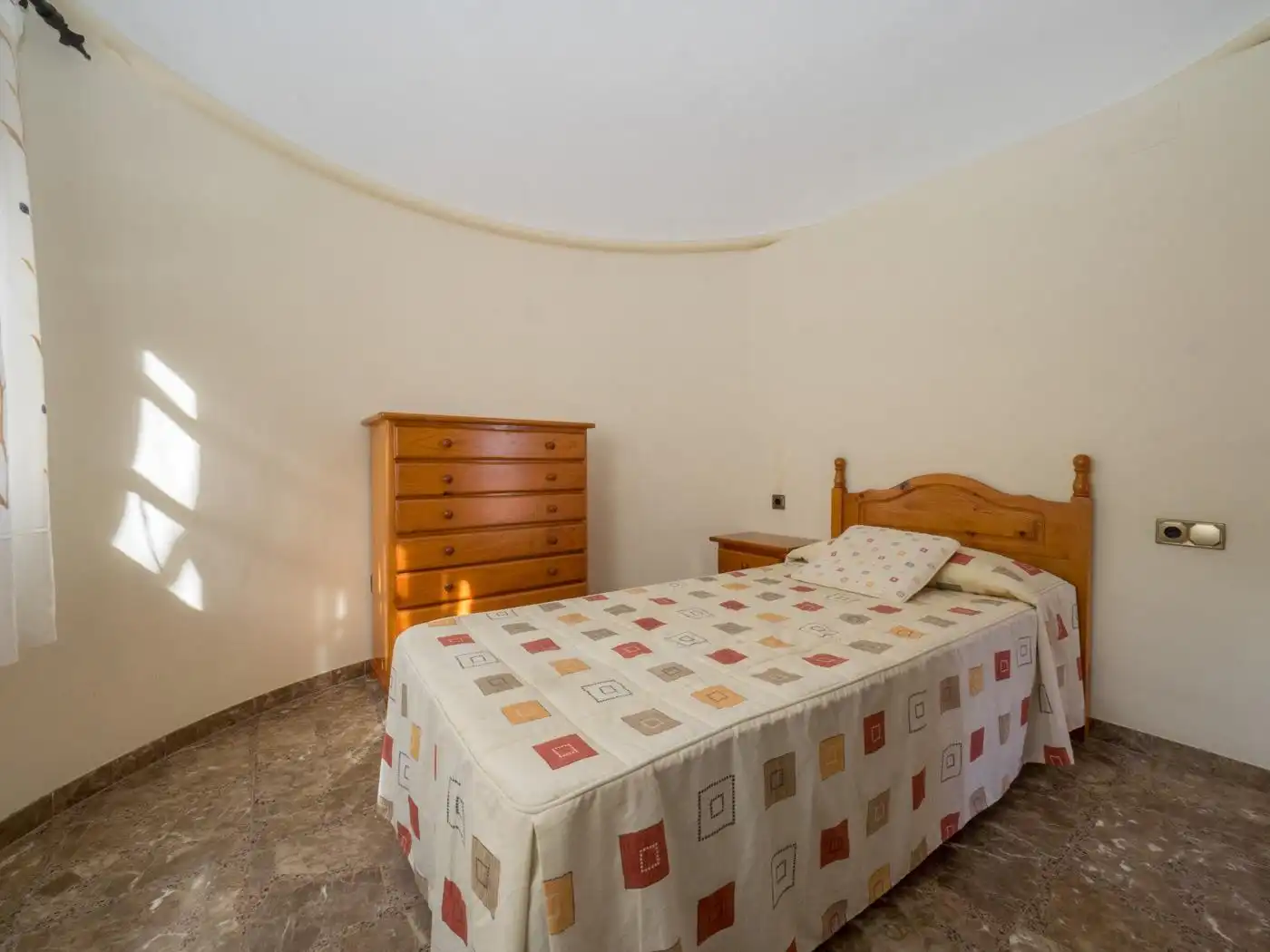 Dormitori de Casa o xalet en venda en Partidas de Alicante