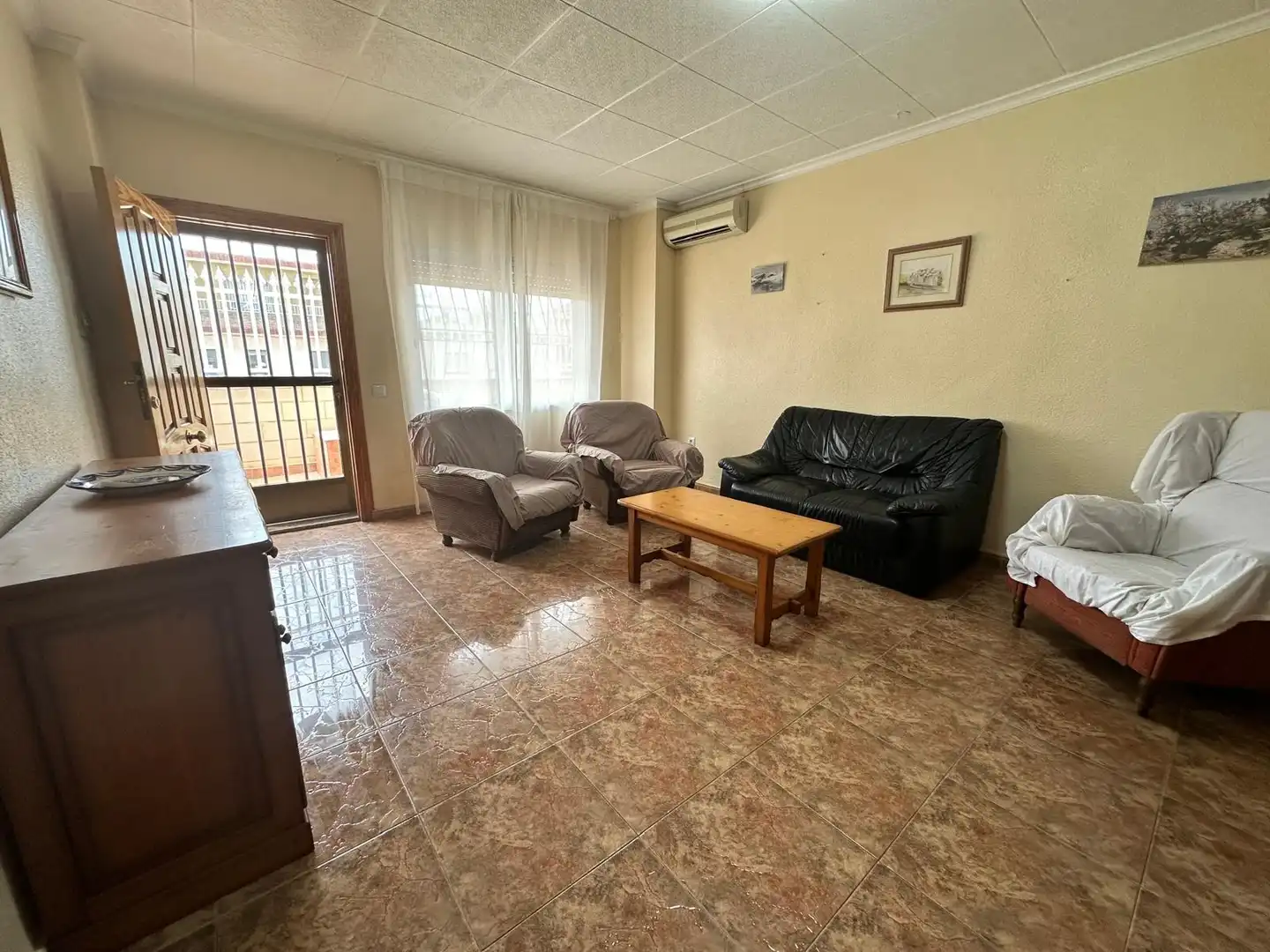 Sala de estar de Casa adosada de alquiler en Torre-Pacheco con Aire acondicionado, Terraza y Amueblado