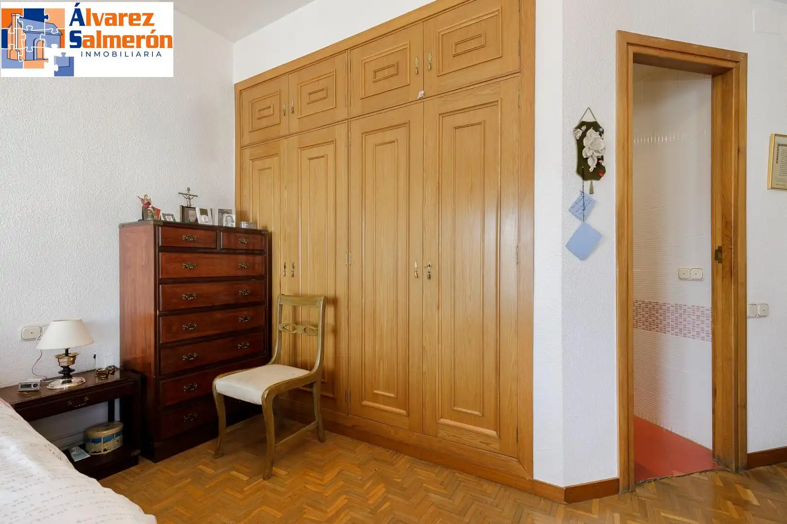 Dormitori de Casa o xalet en venda en Granada