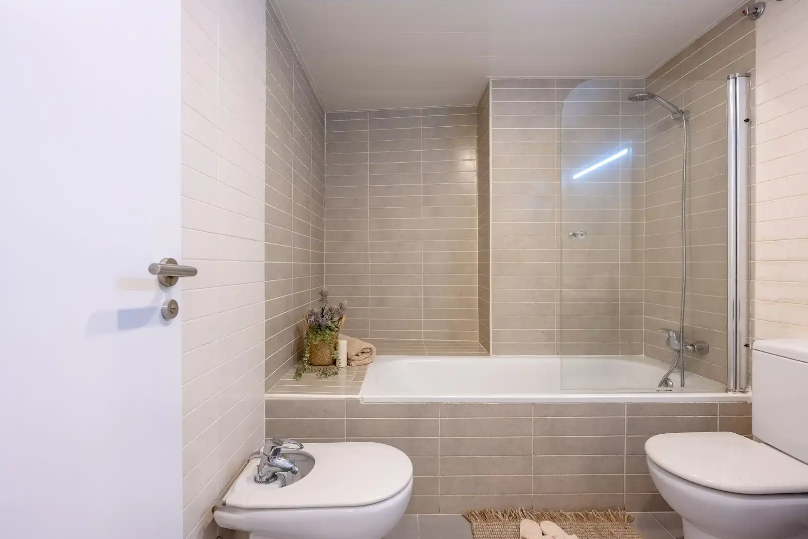 Piso en venta en Antoni de Capmany, El Palau - Escorxador