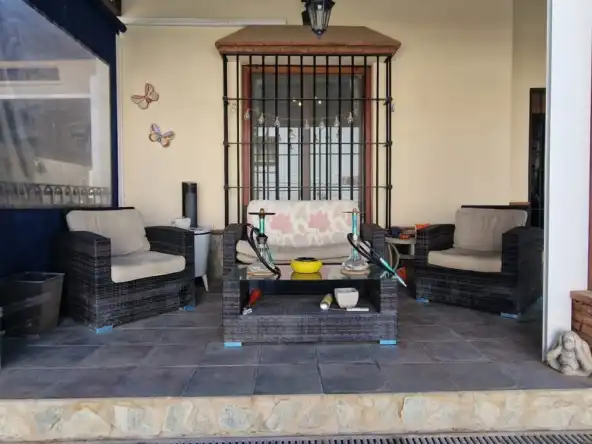Terrassa de Casa o xalet en venda en Alhaurín El Grande amb Aire condicionat, Jardí privat i Terrassa