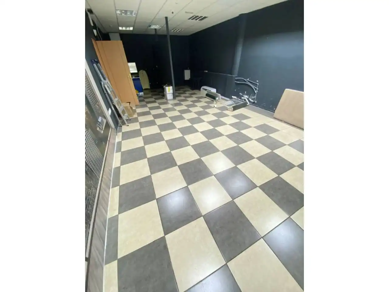 Business premises for sale in Avenida Rafael Puig Lluvina 18, imagen 4