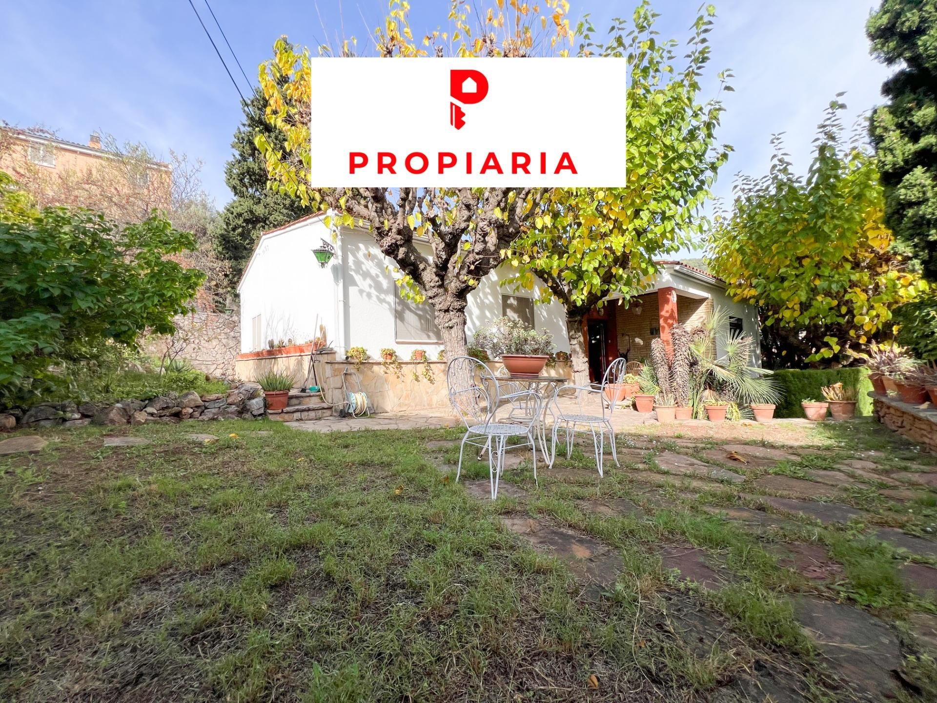 Außenansicht von Haus oder Chalet zum Verkauf in Vallirana mit Heizung, Privatgarten und Terrasse