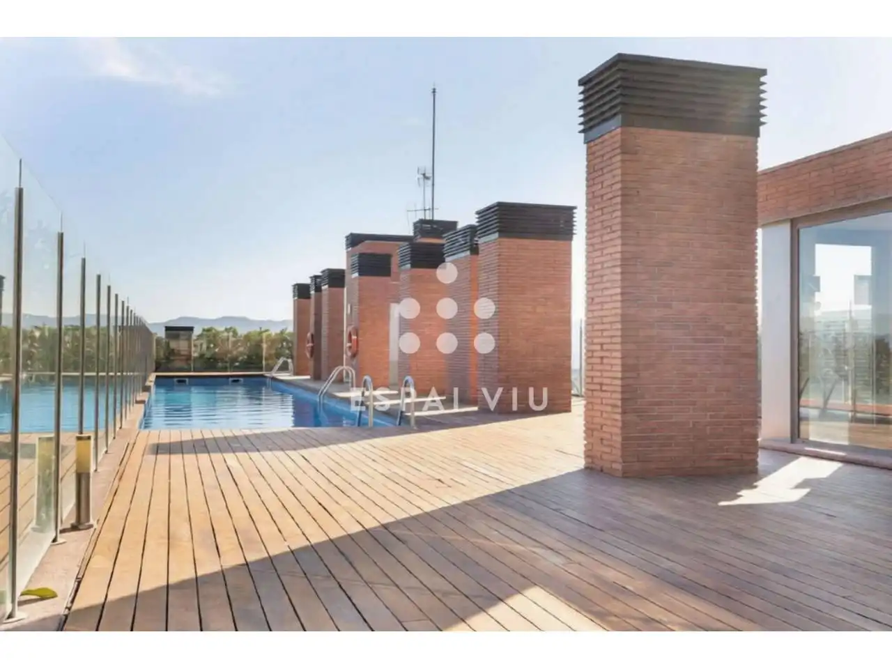 Piscina de Pis en venda en Sant Cugat del Vallès amb Aire condicionat, Calefacció i Parquet