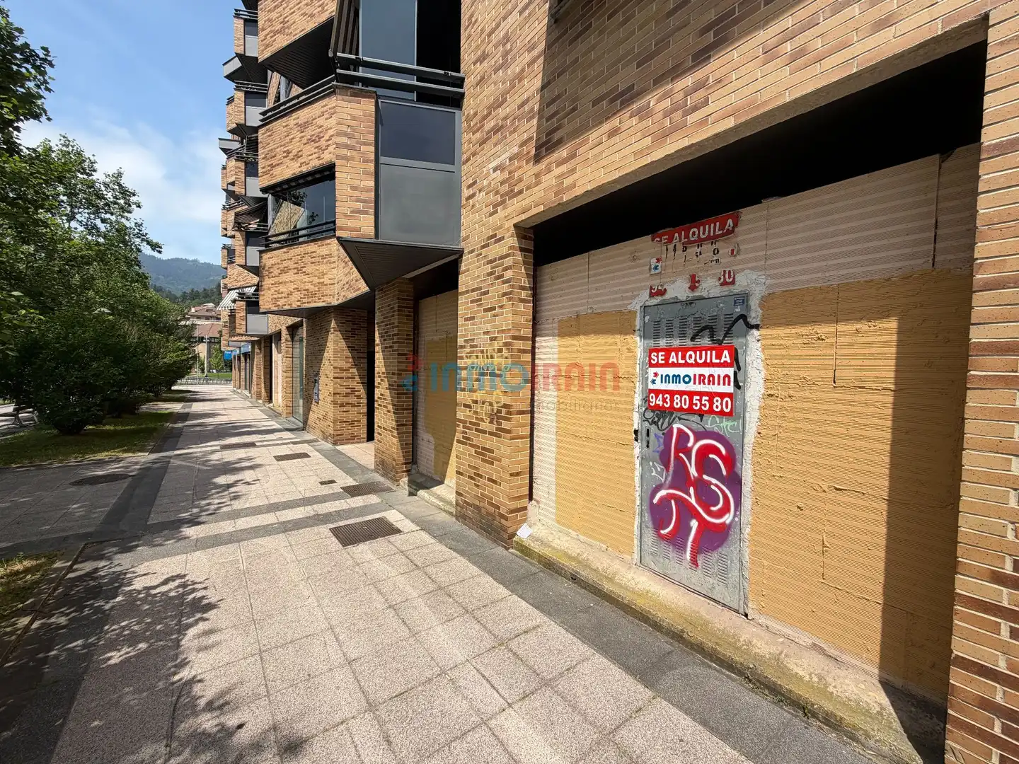 Locale commerciale in affitto a Errementari Kalea