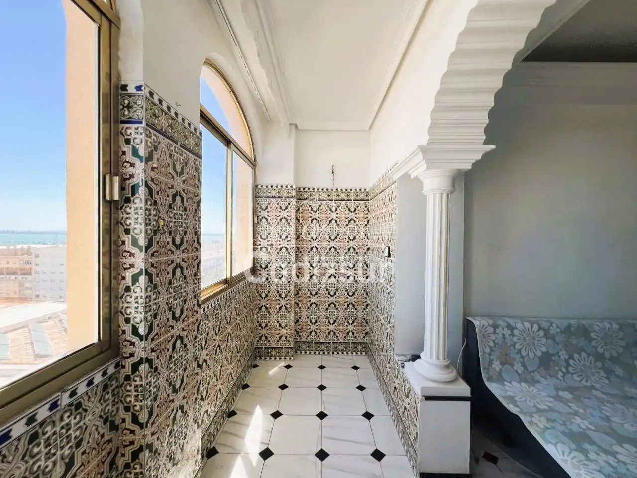 Baño de Piso en venta en Cádiz con Terraza
