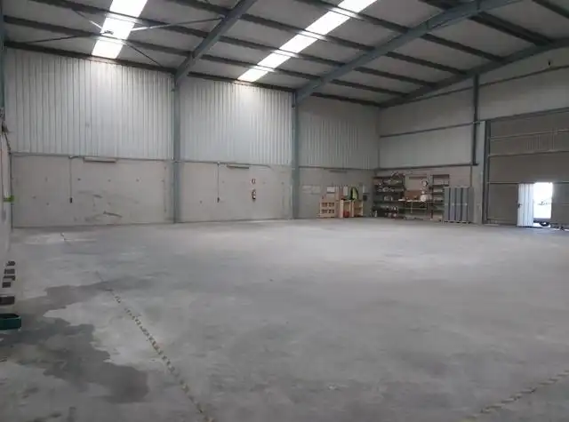 Nau industrial en venda a Villalonquéjar, imagen 4