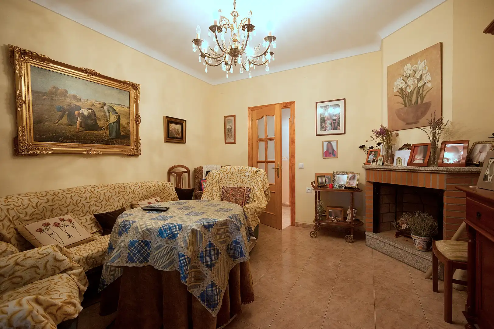 Sala de estar de Casa o chalet en venta en Torremocha con Calefacción, Trastero y Amueblado