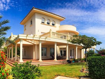 Villa con balcone in vendita a Planet El