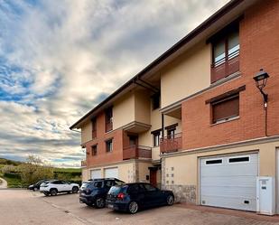 Exterior view of Single-family semi-detached for sale in Asparrena  with Heating, Private garden and Terrace