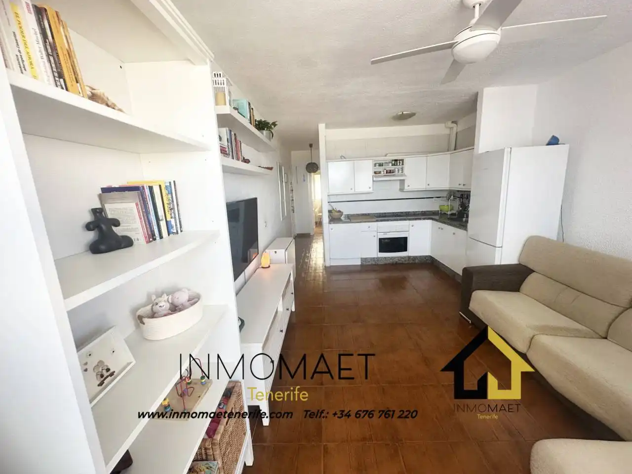 Sala d'estar de Apartament en venda en Adeje amb Terrassa, Traster i Alarma