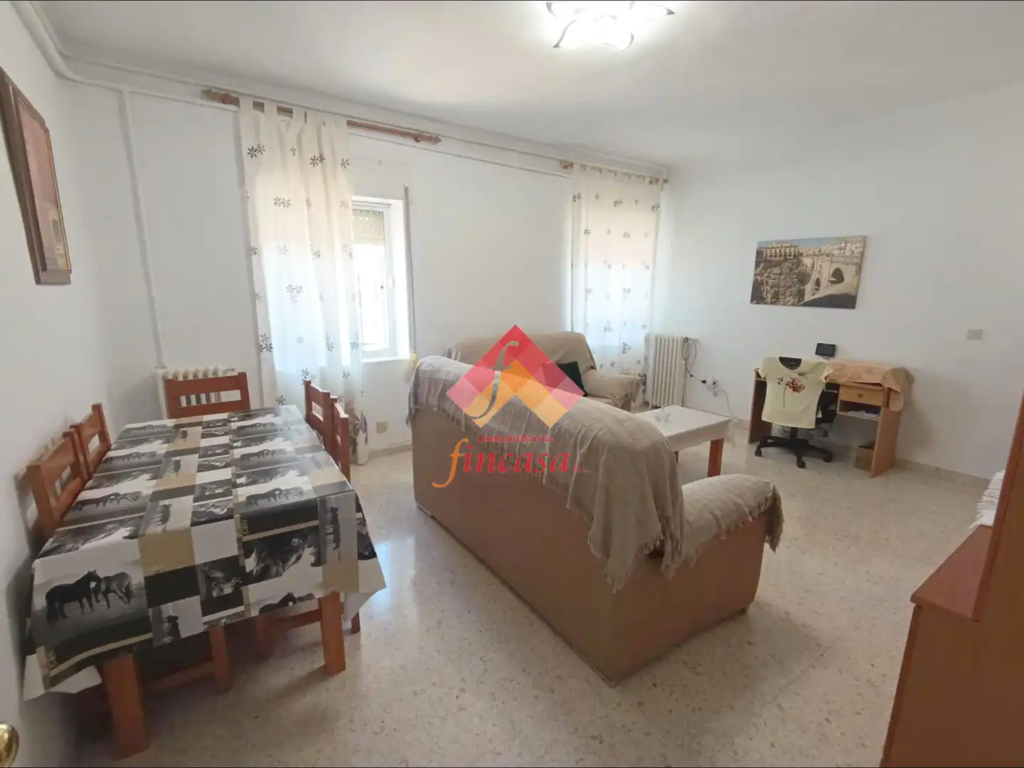 Sala de estar de Piso en venta en Ronda con Trastero y Amueblado