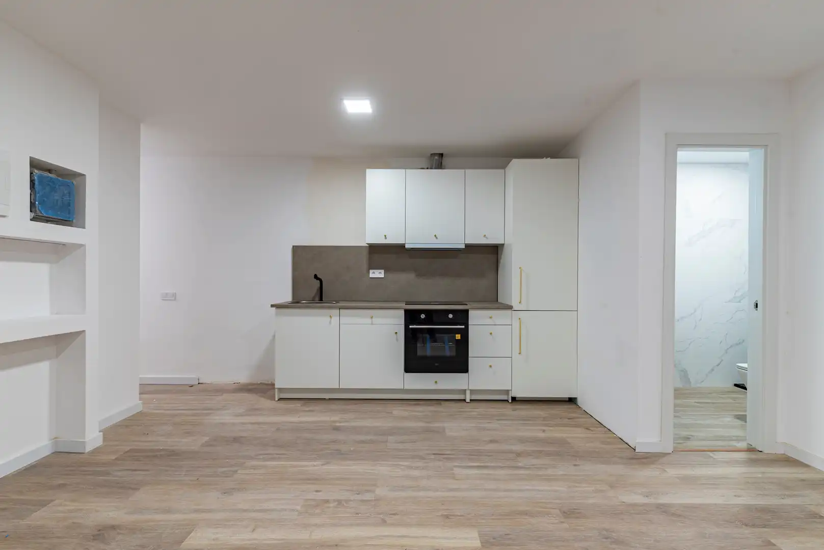 Küche von Wohnung zum Verkauf in L'Hospitalet de Llobregat mit Klimaanlage, Heizung und Parkett