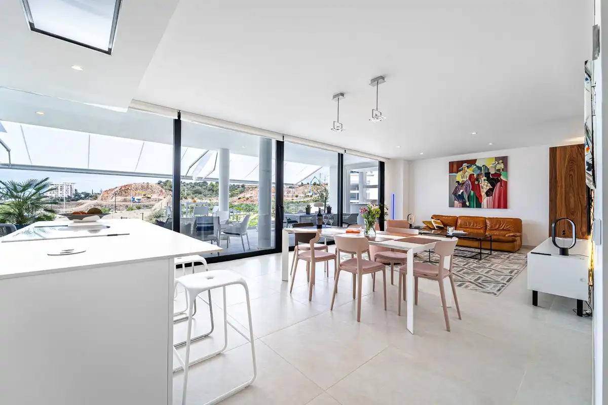 Comedor de Apartamento en venta en Fuengirola con Aire acondicionado, Trastero y Piscina comunitaria